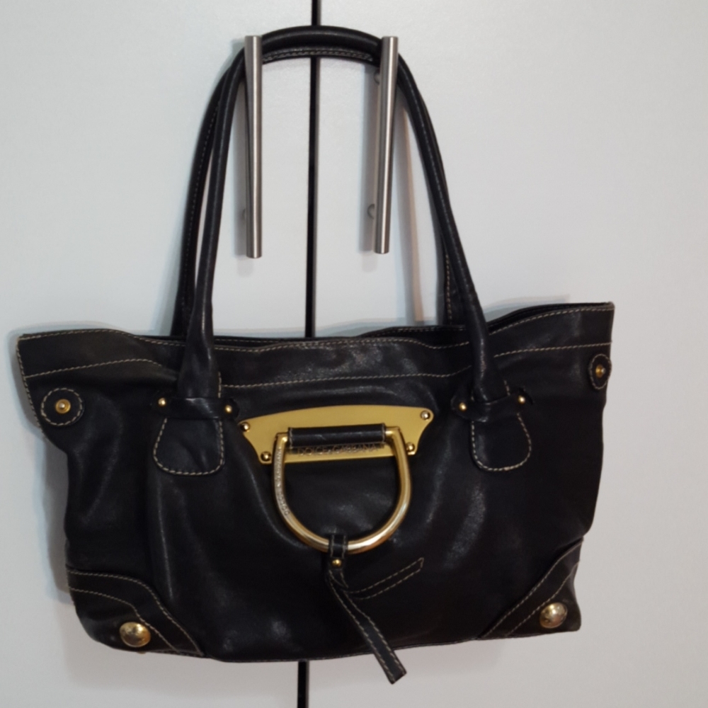 Dolce Gabbana handbag 👜 FREE SHIPPING🙋‍♀️